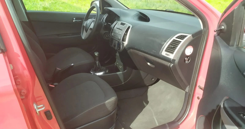 Hyundai i20 cena 13900 przebieg: 129000, rok produkcji 2010 z Legnica małe 37